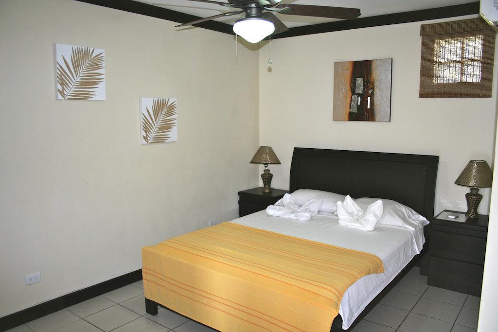 Tuanis Aparthotel Jaco Bilik gambar