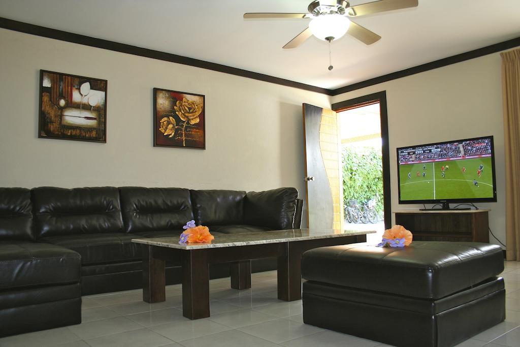 Tuanis Aparthotel Jaco Bilik gambar